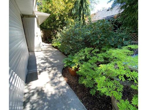 B-631 11Th St, Courtenay, BC - Outdoor