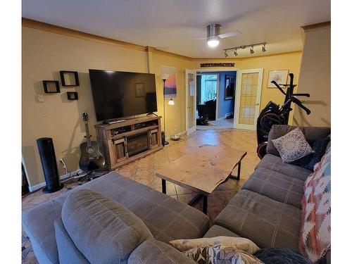 3529 Dougan Dr, Cobble Hill, BC - Indoor Photo Showing Other Room