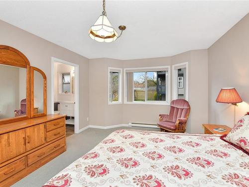 3-1356 Slater St, Victoria, BC - Indoor Photo Showing Bedroom