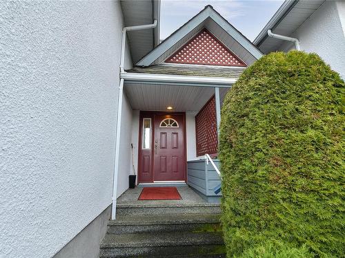 3-1356 Slater St, Victoria, BC - Outdoor