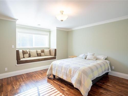 375 Point Ideal Dr, Lake Cowichan, BC - Indoor Photo Showing Bedroom