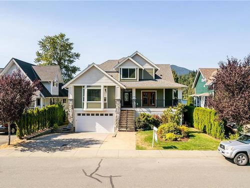 375 Point Ideal Dr, Lake Cowichan, BC - Outdoor With Facade