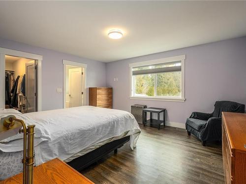 3793 Marjorie Way, Nanaimo, BC - Indoor Photo Showing Bedroom