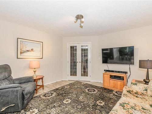 2383 Setchfield Ave, Langford, BC - Indoor Photo Showing Living Room
