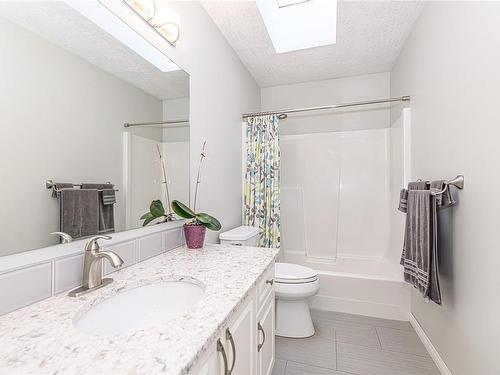 2383 Setchfield Ave, Langford, BC - Indoor Photo Showing Bathroom