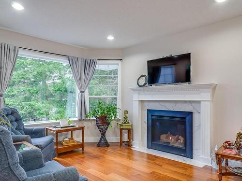 5084 Arden Rd, Port Alberni, BC - Indoor Photo Showing Living Room With Fireplace