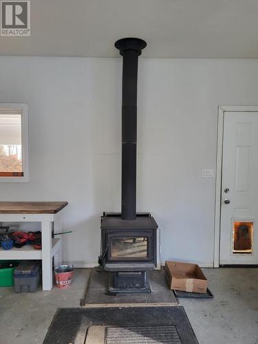1051 Wiersma Road, Quesnel, BC - Indoor Photo Showing Other Room With Fireplace