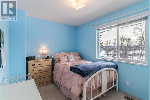 4924 Gloinnzun Drive, 108 Mile Ranch, BC - Indoor Photo Showing Bedroom