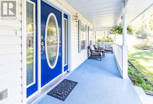 4924 Gloinnzun Drive, 108 Mile Ranch, BC - Outdoor With Deck Patio Veranda With Exterior