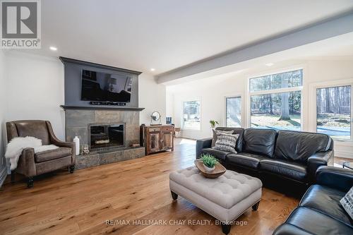 8 Royal Oak Dr, Barrie, ON - Indoor Photo Showing Living Room With Fireplace