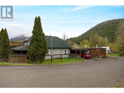 2959 Seaman Road, Falkland, BC -  Photo Showing Other Room