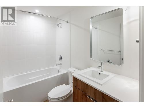 604 Cawston Avenue Unit# 509, Kelowna, BC - Indoor Photo Showing Bathroom