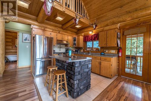 4730 Pine Ridge Way, Logan Lake, BC - Indoor Photo Showing Kitchen