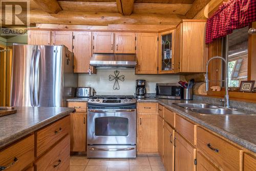 4730 Pine Ridge Way, Logan Lake, BC - Indoor Photo Showing Kitchen With Double Sink