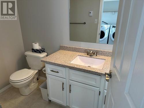 385 Rigsby Street Unit# 102, Penticton, BC - Indoor Photo Showing Bathroom