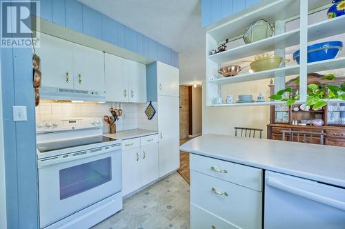 7806 Gravenstein Drive, Osoyoos, BC - Indoor Photo Showing Kitchen