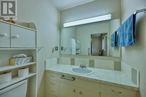 7806 Gravenstein Drive, Osoyoos, BC - Indoor Photo Showing Bathroom