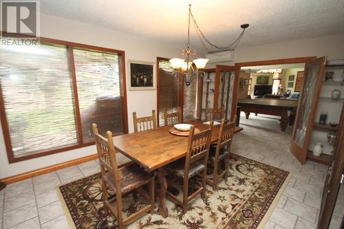4301 Mclean Creek Road, Okanagan Falls, BC - Indoor Photo Showing Dining Room