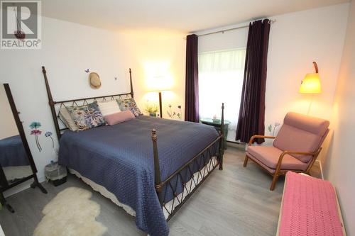 4301 Mclean Creek Road, Okanagan Falls, BC - Indoor Photo Showing Bedroom