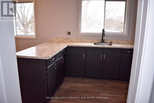 458 Robinson Rd, Smith-Ennismore-Lakefield, ON - Indoor Photo Showing Kitchen