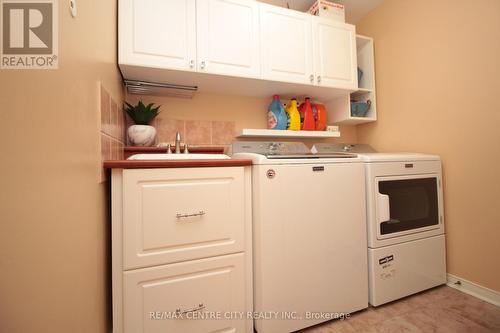 89 Echoridge Drive, Brampton, ON - Indoor Photo Showing Laundry Room