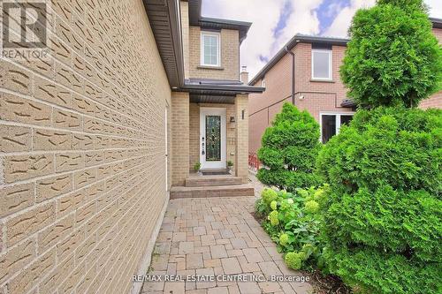4484 Jenkins Cres, Mississauga, ON - Outdoor