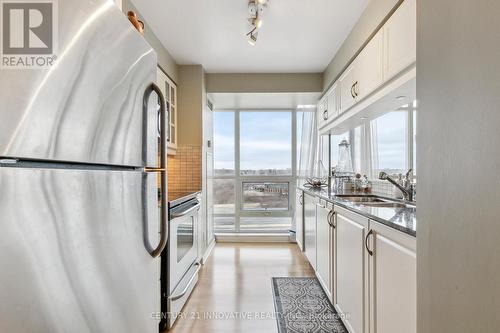 #1005 -185 Legion Rd N, Toronto, ON - Indoor Photo Showing Kitchen With Double Sink With Upgraded Kitchen