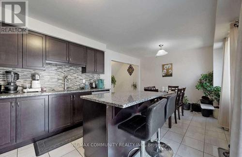 2761 Sapphire Dr, Pickering, ON - Indoor Photo Showing Kitchen With Upgraded Kitchen