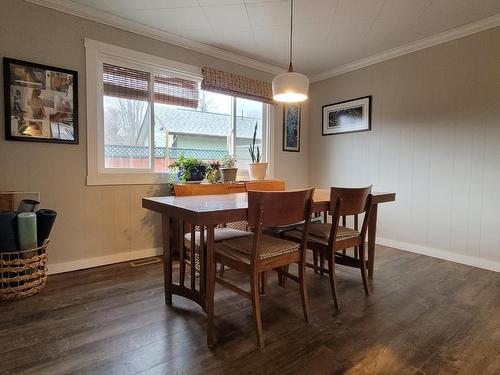 1144 73Rd Avenue, Grand Forks, BC - Indoor Photo Showing Dining Room