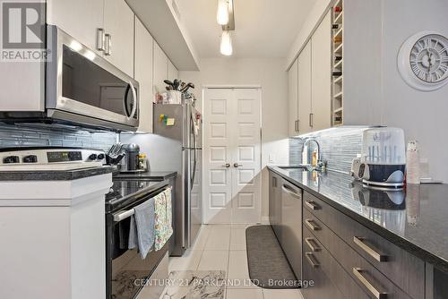 #29 -8169 Kipling Ave, Vaughan, ON - Indoor Photo Showing Kitchen With Upgraded Kitchen