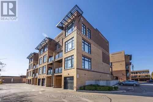 #29 -8169 Kipling Ave, Vaughan, ON - Outdoor With Facade