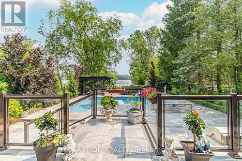 173 Lakeland Cres, Richmond Hill, ON - Outdoor With In Ground Pool