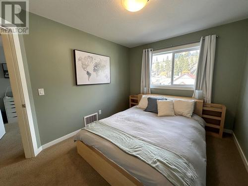 500 Similkameen Avenue, Princeton, BC - Indoor Photo Showing Bedroom