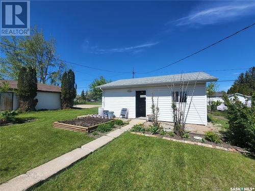 660 3Rd Avenue W, Melville, SK - Outdoor