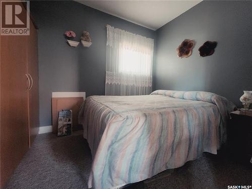 660 3Rd Avenue W, Melville, SK - Indoor Photo Showing Bedroom