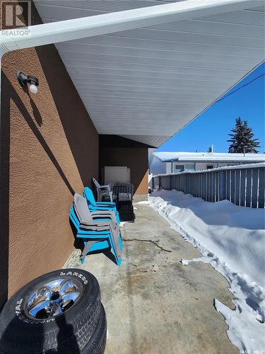 573 8Th Avenue W, Melville, SK - Outdoor With Exterior