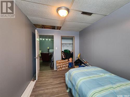 573 8Th Avenue W, Melville, SK - Indoor Photo Showing Bedroom