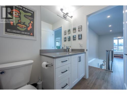 330 Douglas Avenue Unit# 101, Penticton, BC - Indoor Photo Showing Bathroom