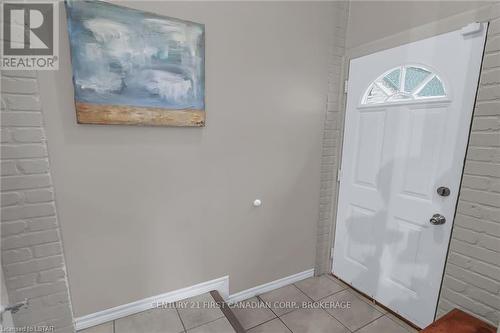 115 Tecumseh Ave E, London, ON - Indoor Photo Showing Other Room