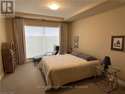 #701 -505 Talbot St, London, ON - Indoor Photo Showing Bedroom