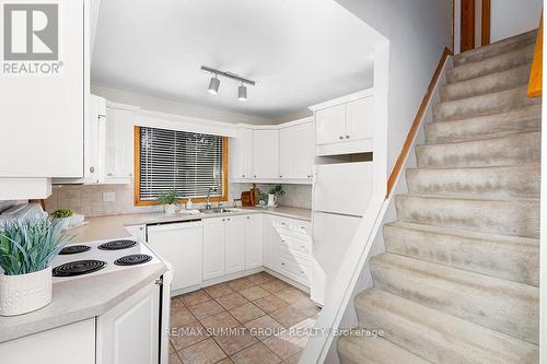221 Pellisier Street, Grey Highlands, ON - Indoor Photo Showing Kitchen