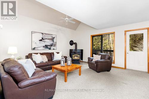 221 Pellisier Street, Grey Highlands, ON - Indoor Photo Showing Living Room
