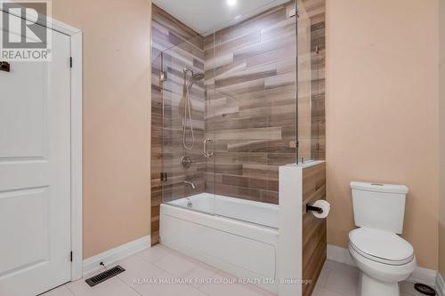 7 Duncan Dr, Kawartha Lakes, ON - Indoor Photo Showing Bathroom