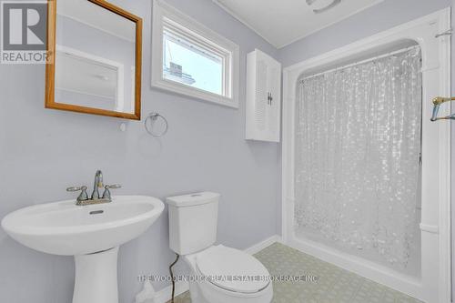 136 St Lawrence Street E, Madoc, ON - Indoor Photo Showing Bathroom