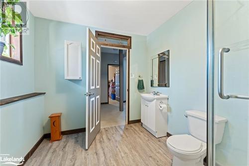 1044 Snowshoe Road, Haliburton, ON - Indoor Photo Showing Bathroom