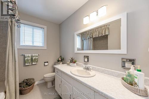 1503 Kenilworth Cres, Oakville, ON - Indoor Photo Showing Bathroom