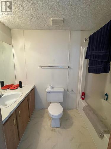 5256 42 Street, Fort Nelson, BC - Indoor Photo Showing Bathroom