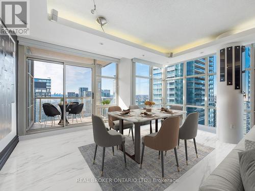 #4502 -10 Navy Wharf Crt, Toronto, ON - Indoor Photo Showing Dining Room