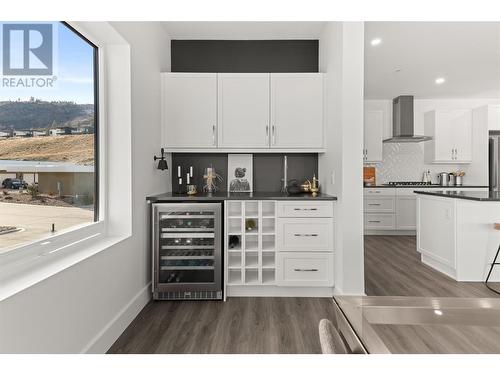 700 Vista Park Unit# 733, Penticton, BC - Indoor Photo Showing Kitchen With Upgraded Kitchen