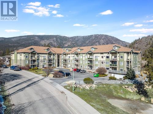 2120 Shannon Ridge Drive Unit# 111, West Kelowna, BC - Outdoor With Balcony With Facade